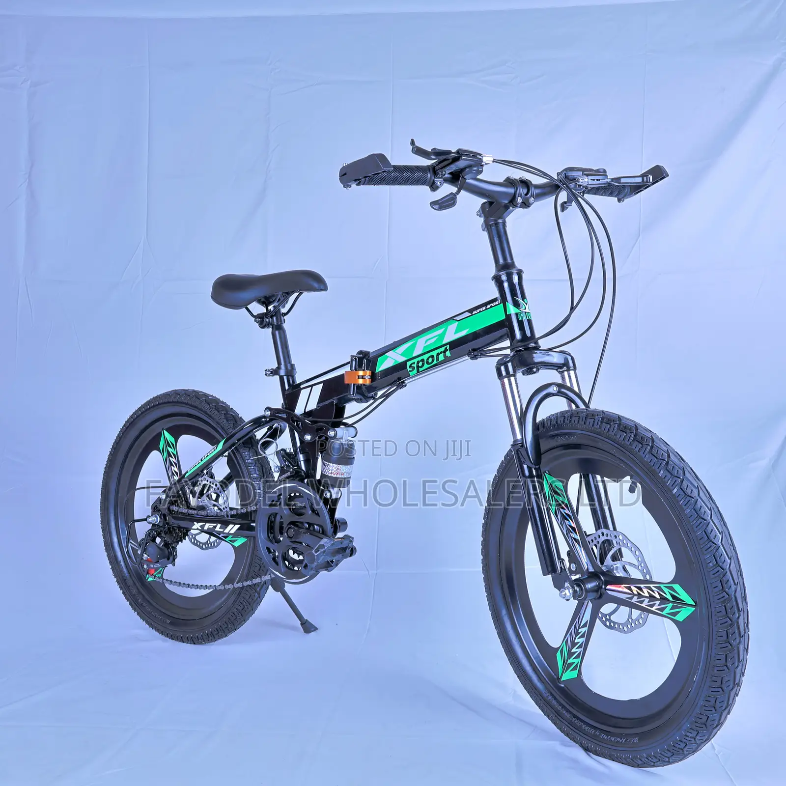 Black Green XFL Foldable – Size 20 (Ages 8-13)