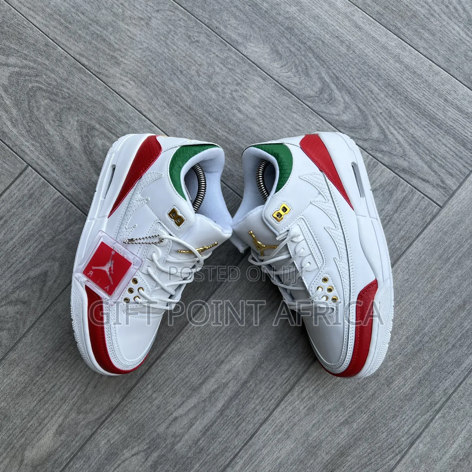 Nike Air Jordan 3 Retro "El Vuelo" Sneakers.