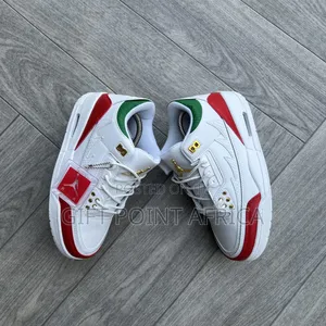 Nike Air Jordan 3 Retro "El Vuelo" Sneakers.
