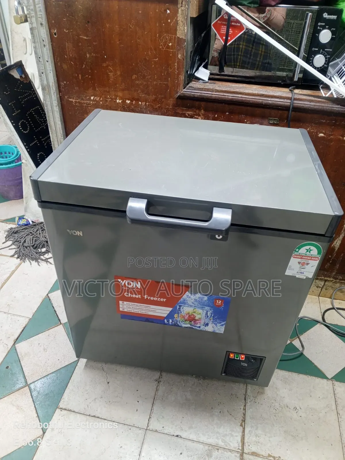 Von Gray Deep Freezer