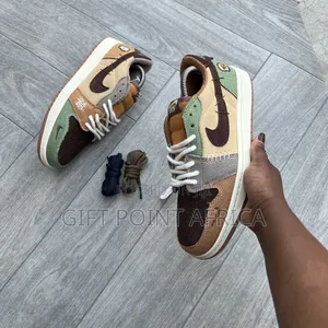 Nike Air Jordan 1 Retro Low Og Zion Williamson 'Voodoo'.