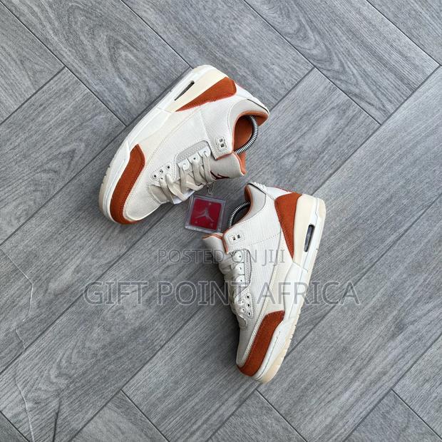 Nike Air Jordan 3 Retro "Starfish" Sneakers. - thumbnail 2