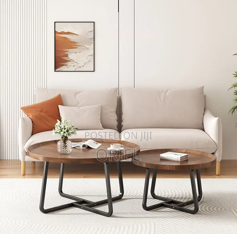 Coffee Tables : Elegant Round Waiting Room Coffee Table