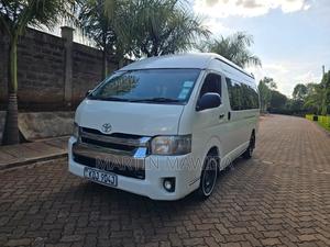 Toyota HiAce 2015 White