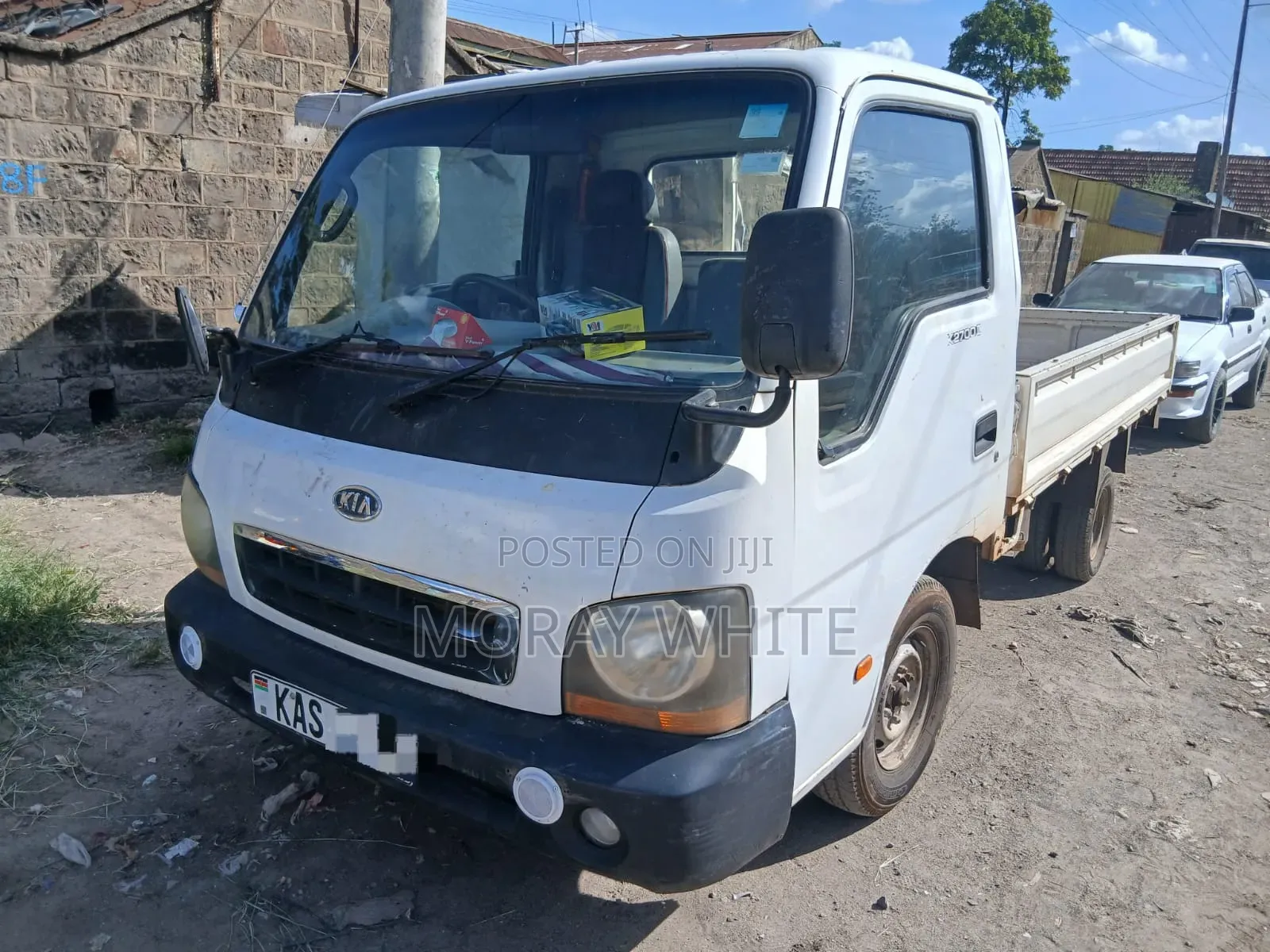 Kia K3000 2004 White