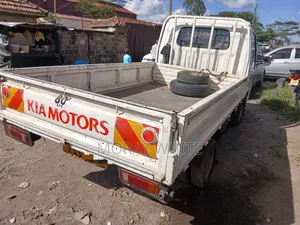 Kia K3000 2004 White