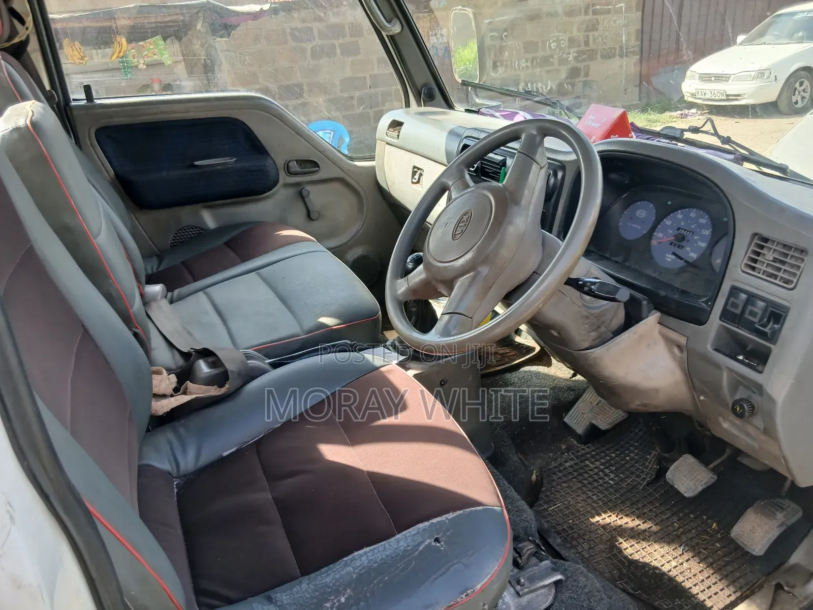Kia K3000 2004 White