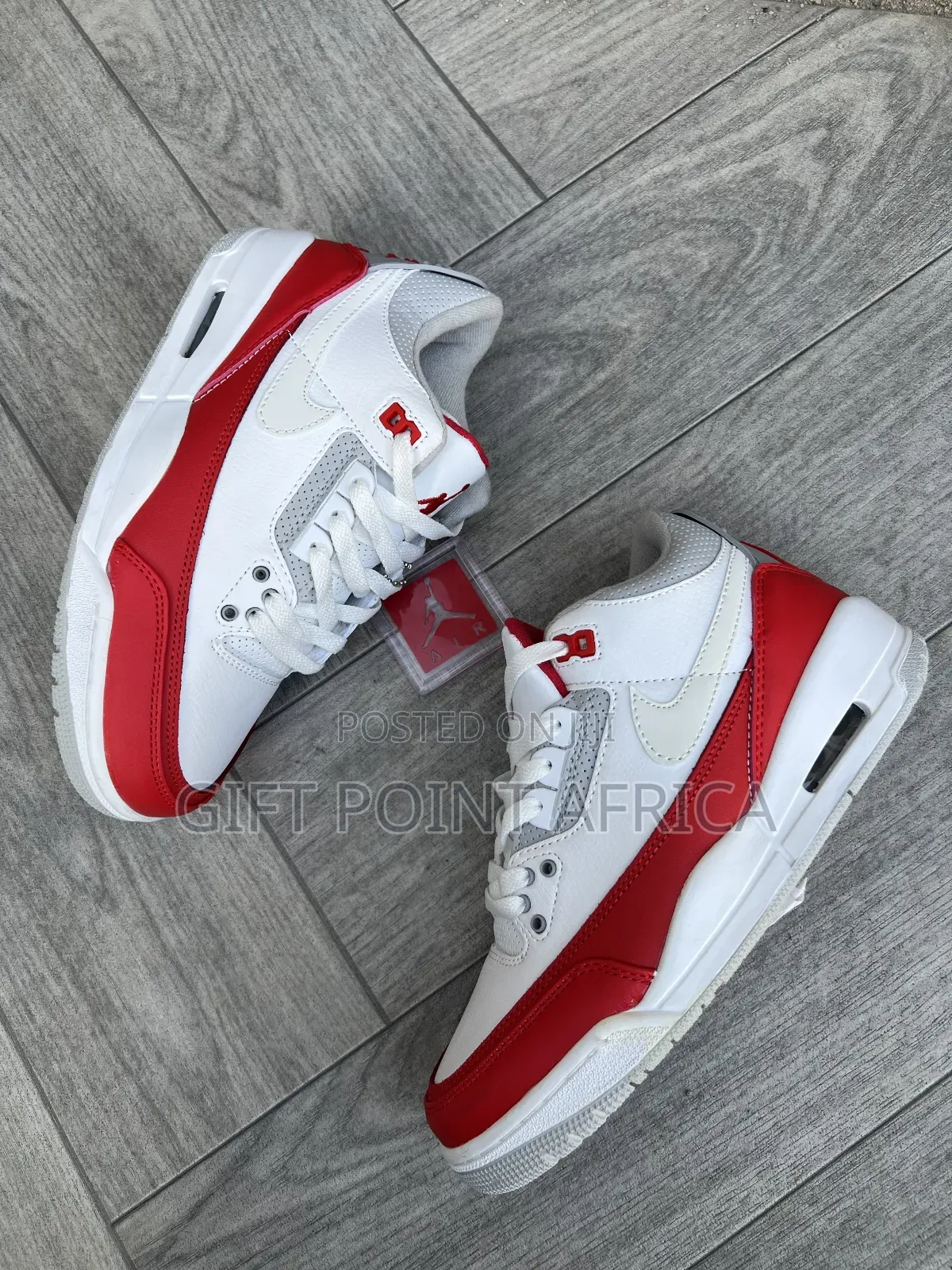 Nike Air Jordan 3 Retro Tinker "Air Max 1" Sneakers.