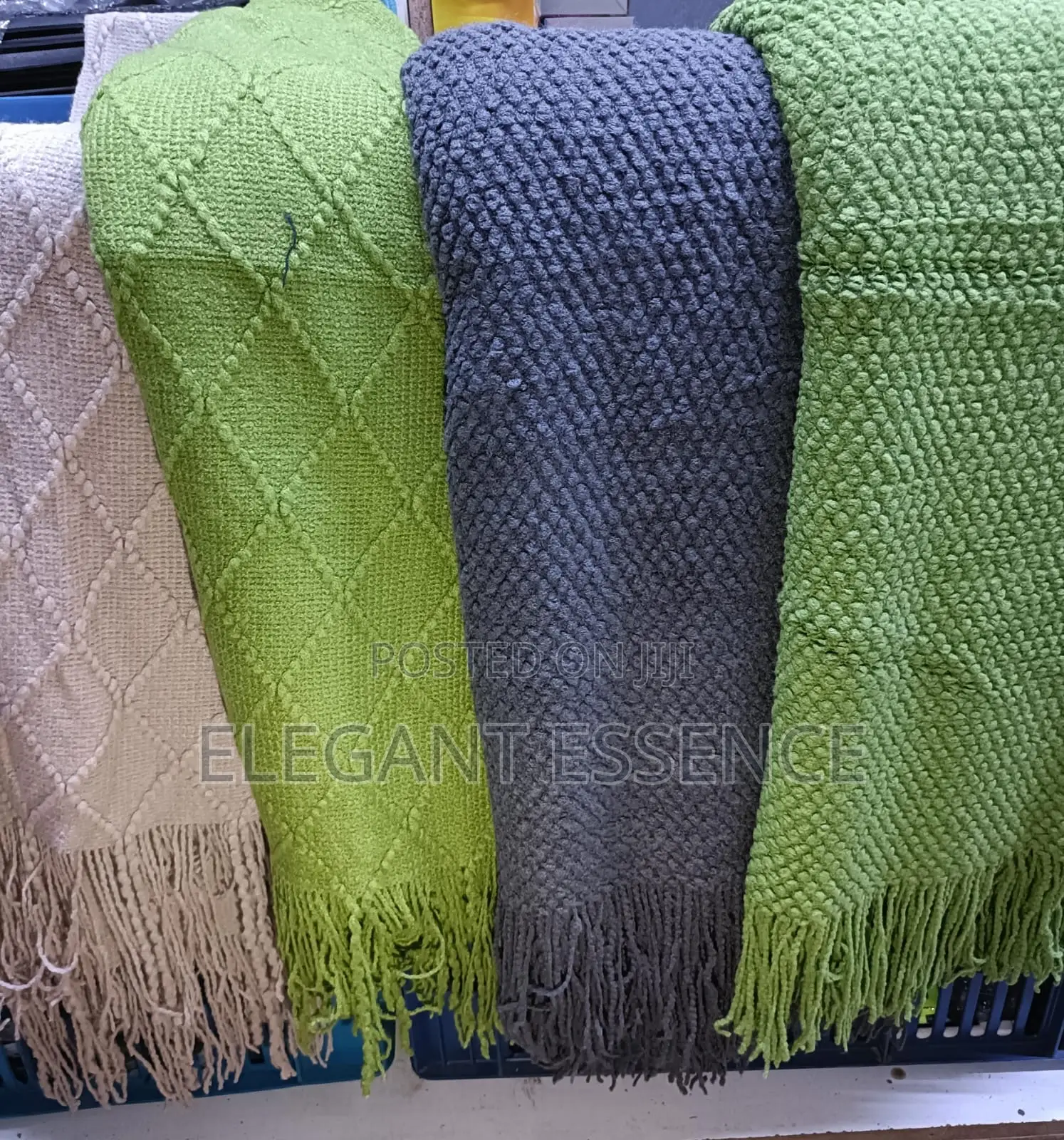 Throw Blanket Size:140 by 170 Cm