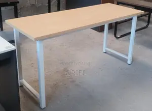 Office Tables : Modern Wooden Study Desk for Office