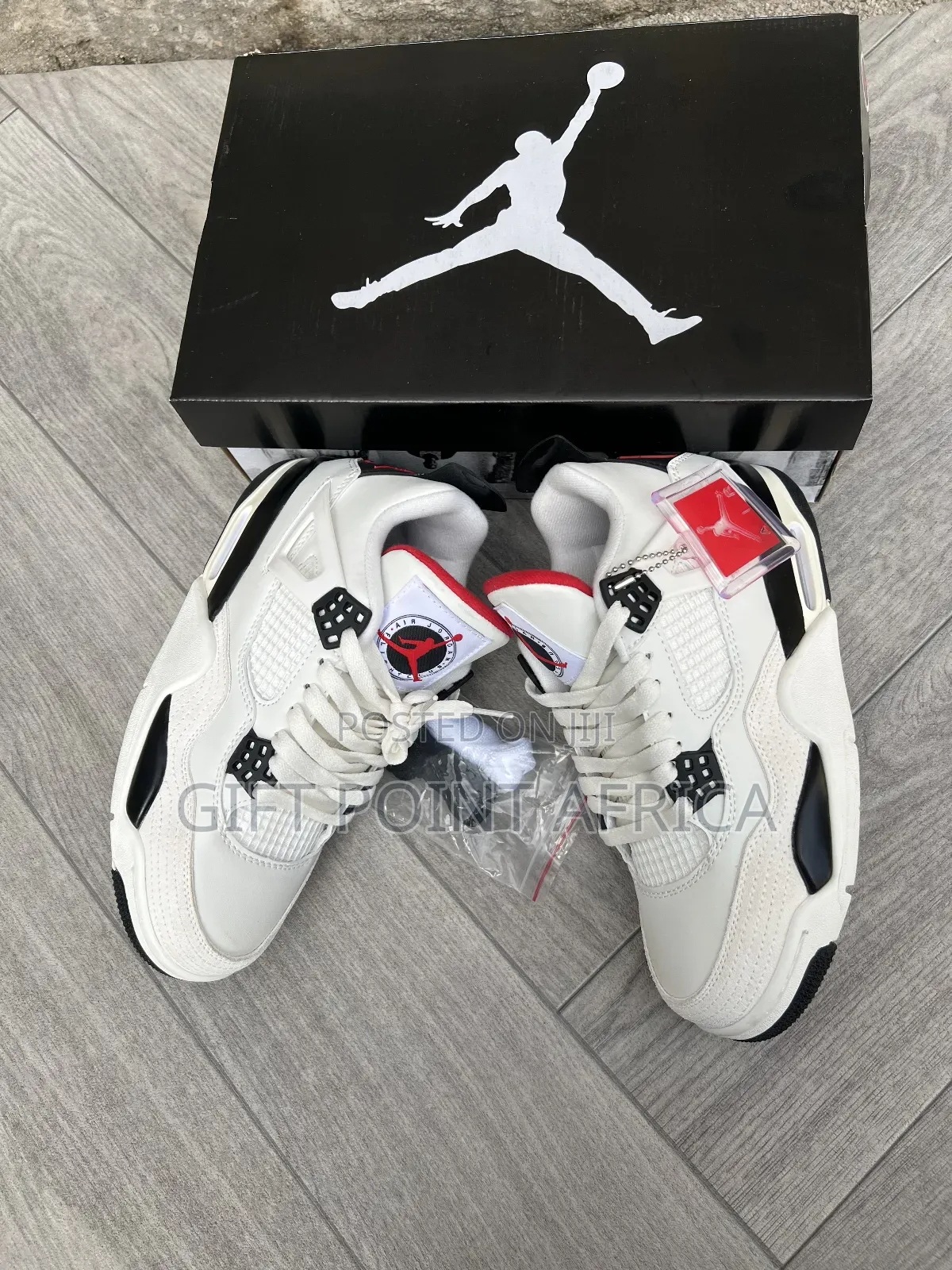 Air Jordan 4 Retro "Flight Club Sneakers