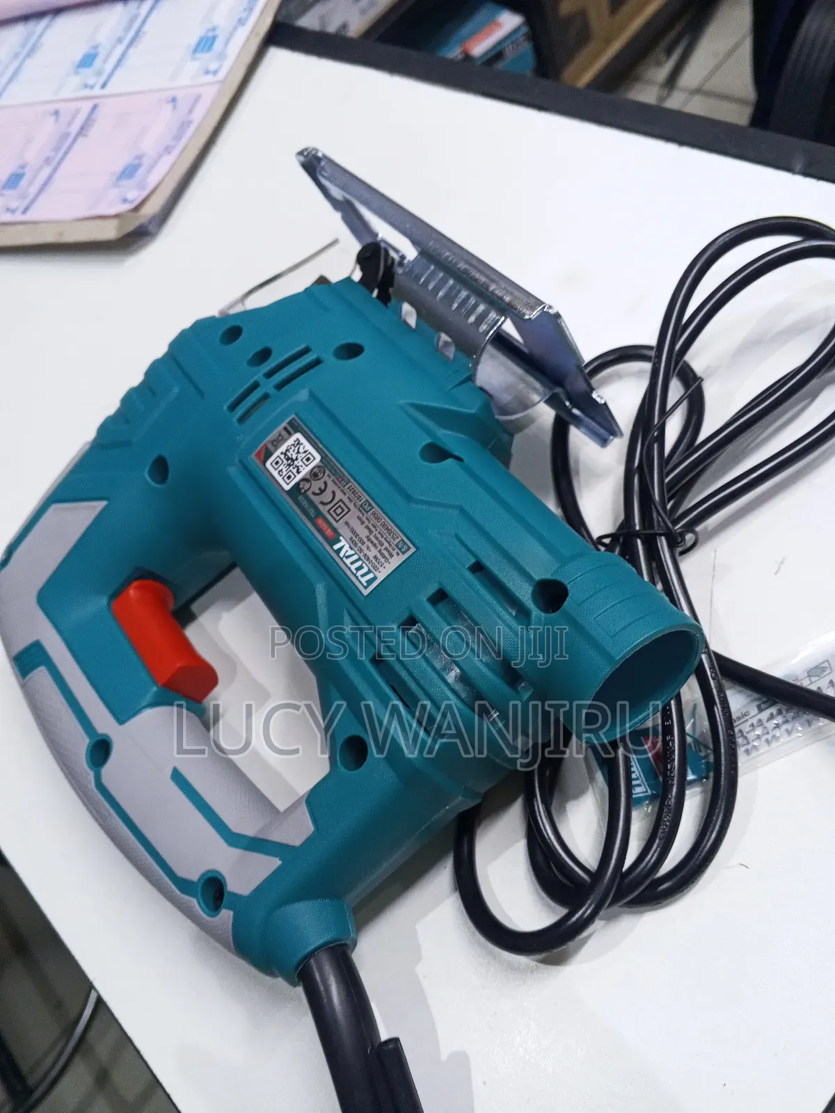 220-240v Jig Saw With Blades