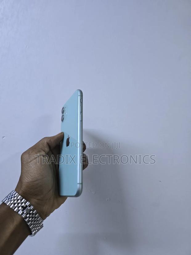 Apple iPhone 11 128 GB Green - thumbnail 2
