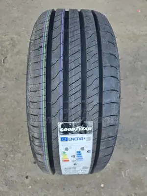 225 /45 R17 Goodyear Tyres (France)