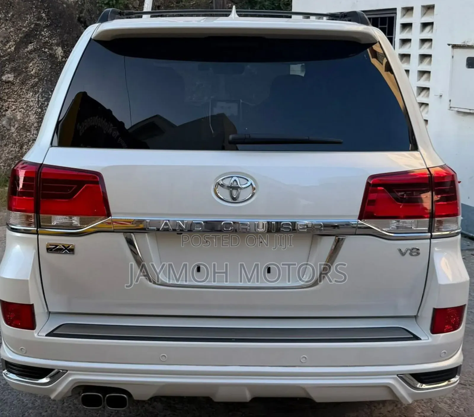 Toyota Land Cruiser 2018 White