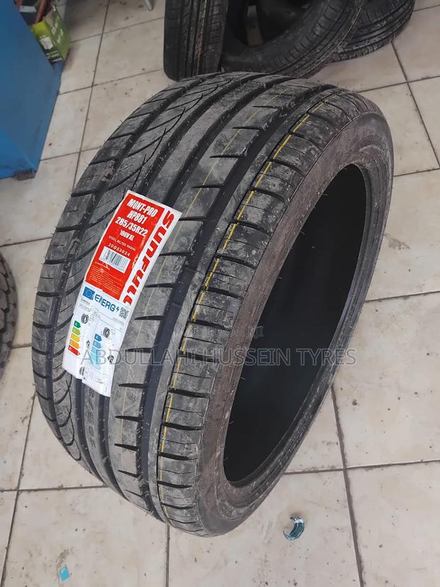 285/35 R22 Sunfull Hp881 - thumbnail 2