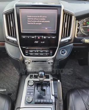 Toyota Land Cruiser 2018 White