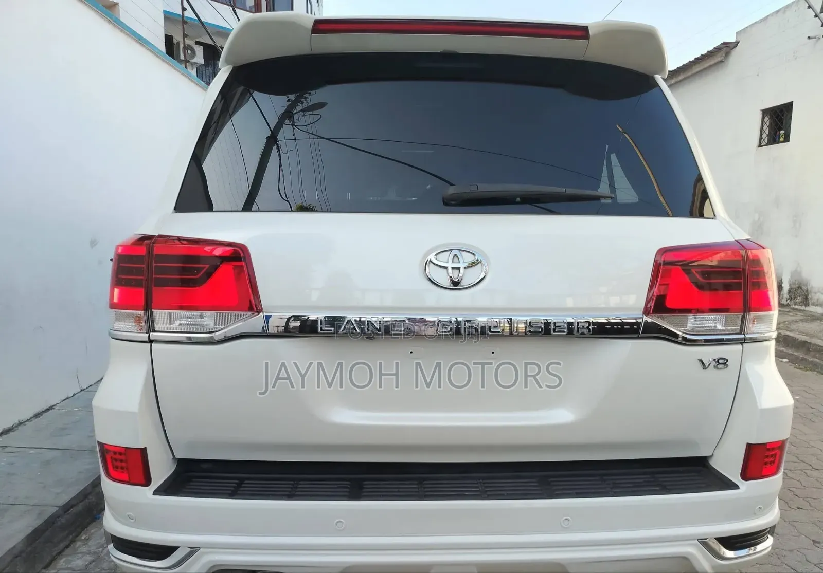 Toyota Land Cruiser 2018 White