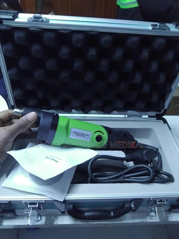 Quality Electric Plastic Cutter/Oscillating Saw
