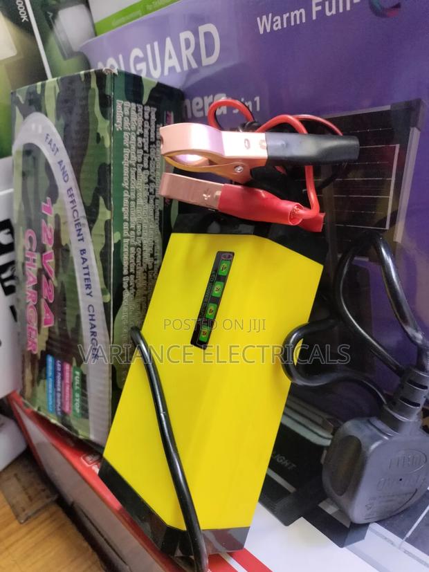 Battery Charger - thumbnail 2