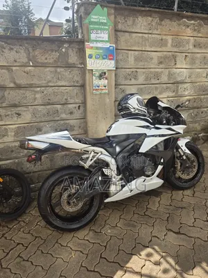 Honda CBR 2013 White