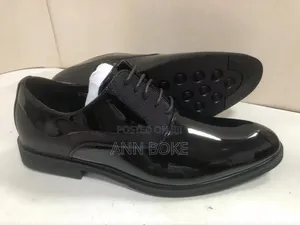 Wetlook
Sizes 40-45 Rubber Sole