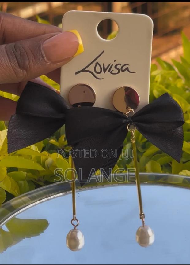 Lovisa Black Dainty Earrings