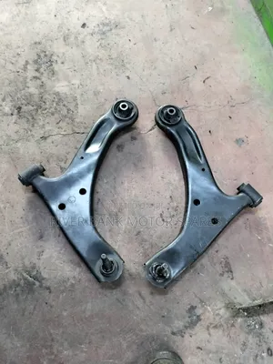 Suzuki Escudo Control Arm