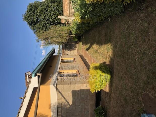 4bdrm Bungalow in Gitaru for rent - thumbnail 2