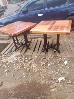 Mahogany Square Top Restaurants Tables