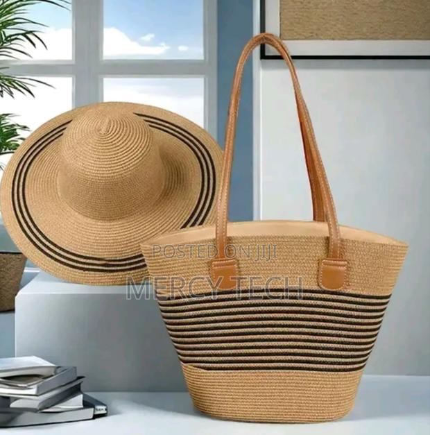 Beach Lady Bag With Matching Hat - main view