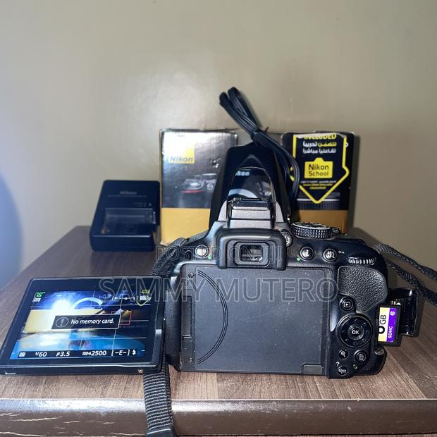 Nikon D5300 DSLR Camera (24mp, Wifi, Flip Screen) + 18–55mm Lens - thumbnail 4