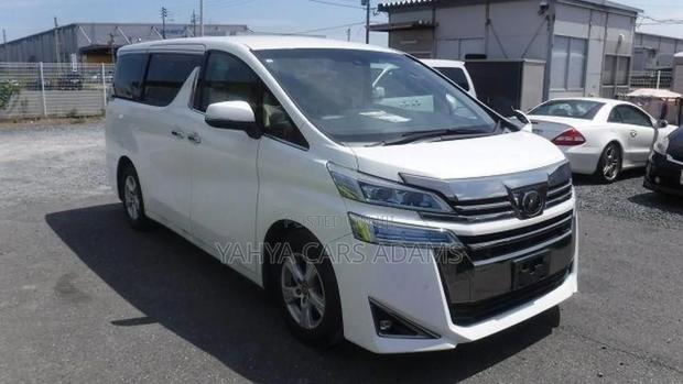 Toyota Vellfire 2018 White