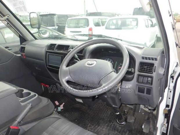Mazda Bongo 2019 White - thumbnail 7