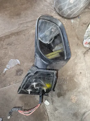 Toyota Vitz 2005 Side Mirror Manual Ex-Japan Available