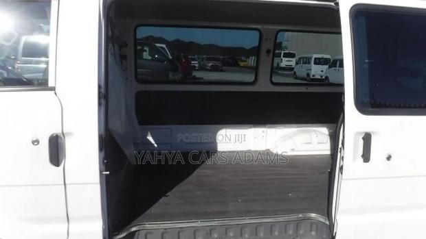 Mazda Bongo 2019 White - thumbnail 4