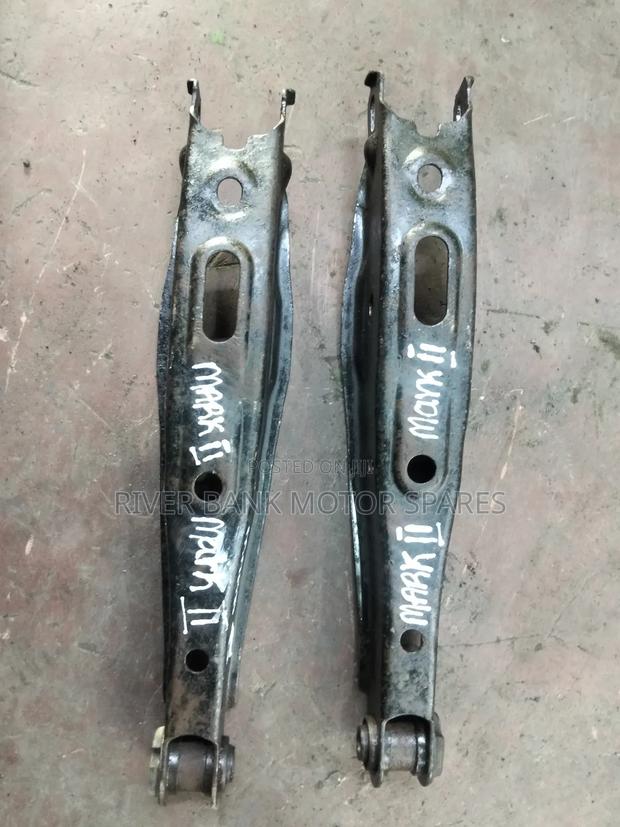 Toyota Mark 2 98model Rear Arm - main view