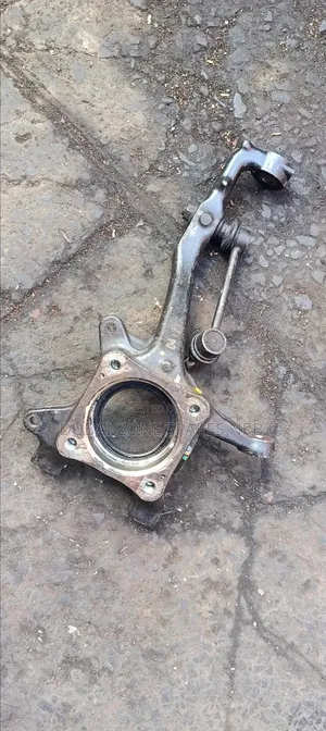 Steering Knuckle Fortuner, Hilux Vigo D-4d.