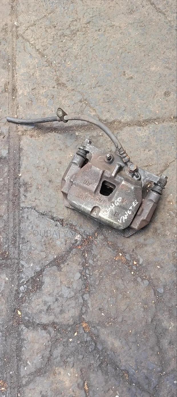 Brake Calipers Townace New Model. - thumbnail 4