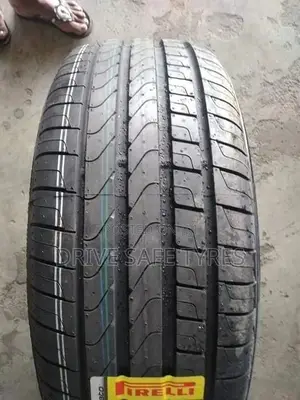 225/70 R15 Pirelli Scorpion Tyre