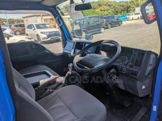 Isuzu Elf 2019 - thumbnail 4