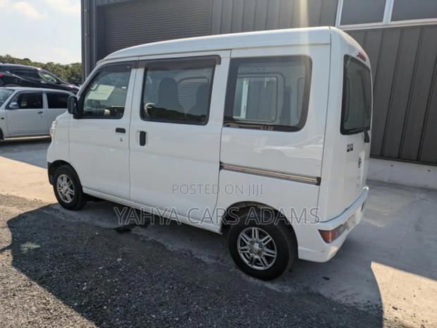 Toyota Pixis 2019 White - thumbnail 3