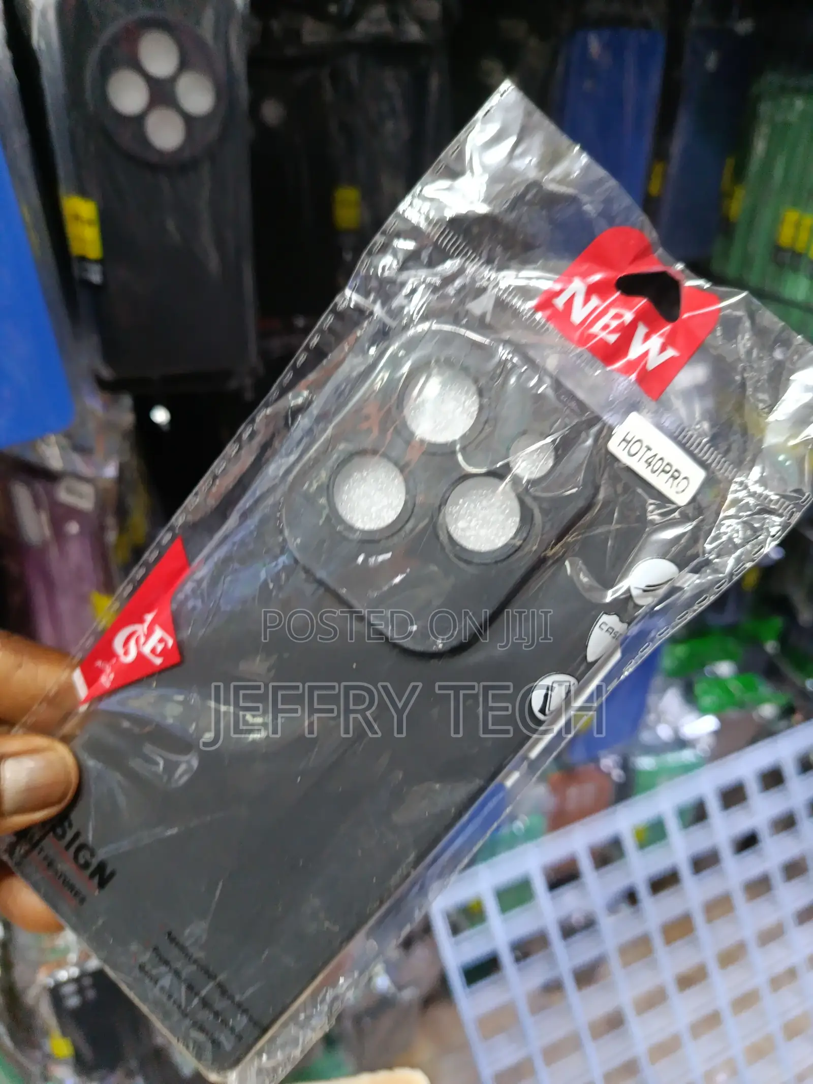 Infinix Hot 40 Pro Black Silicone Phone Case Is to Provide Shockproof