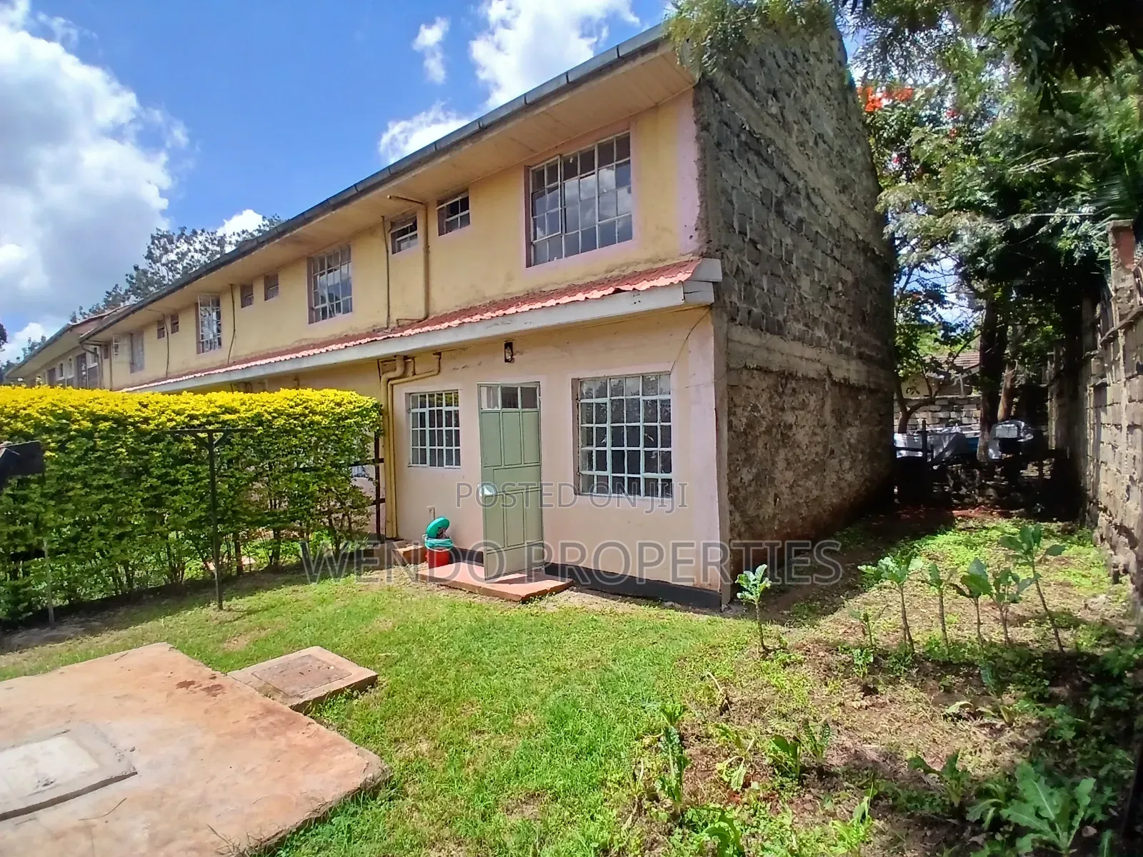 2bdrm Duplex in Karen C for rent