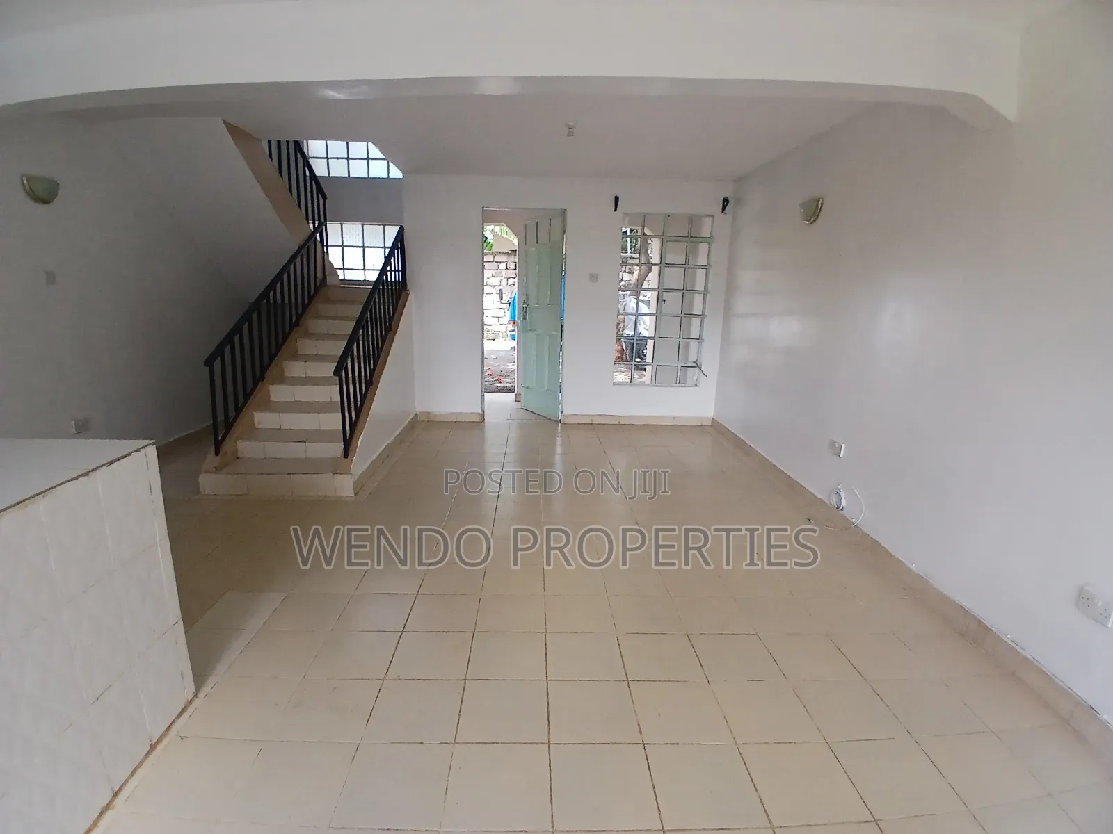 2bdrm Duplex in Karen C for rent