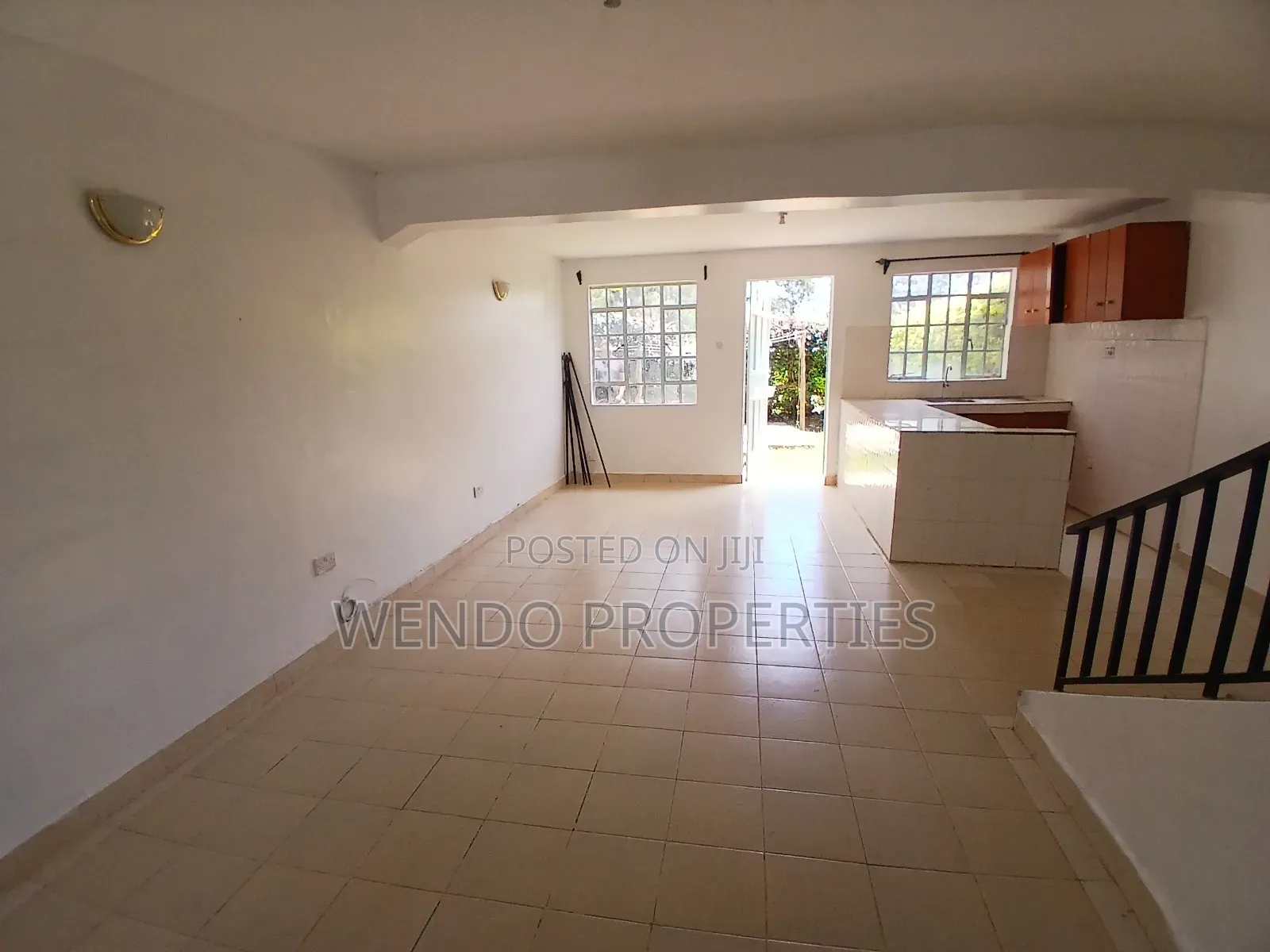 2bdrm Duplex in Karen C for rent