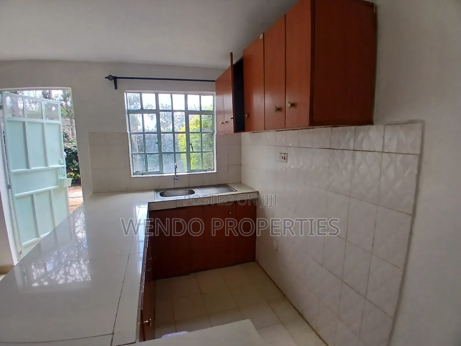 2bdrm Duplex in Karen C for rent