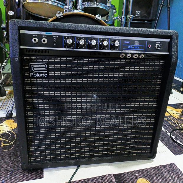 Lead Combo/ Guitar Amplifier - main view