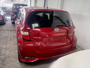 Nissan Note 2019 Red