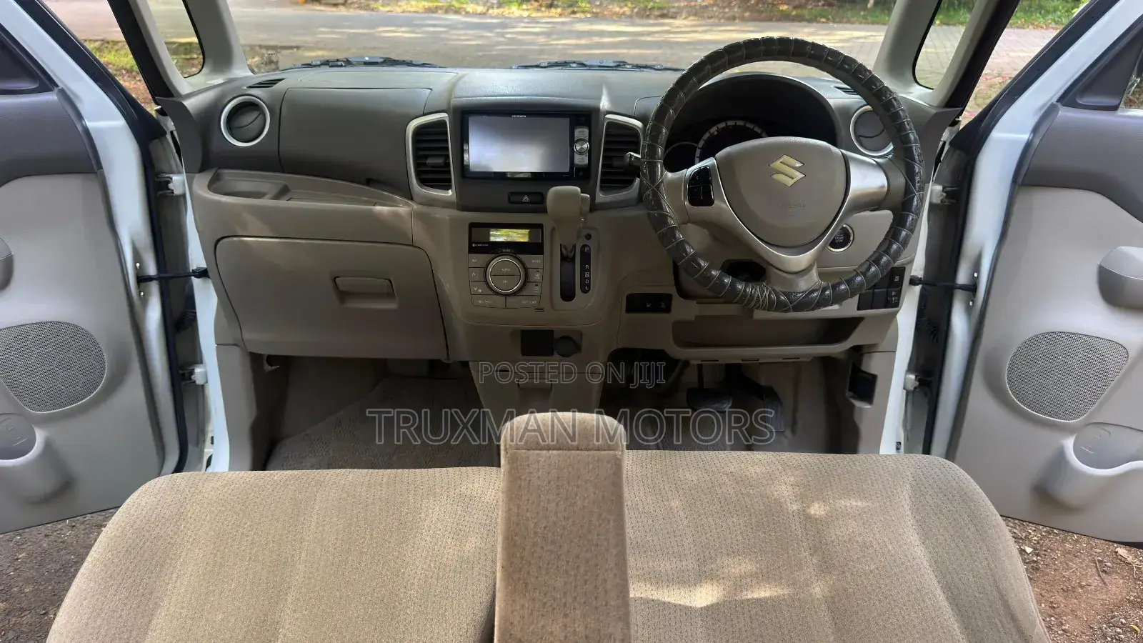 Suzuki Spacia 2016 Pearl